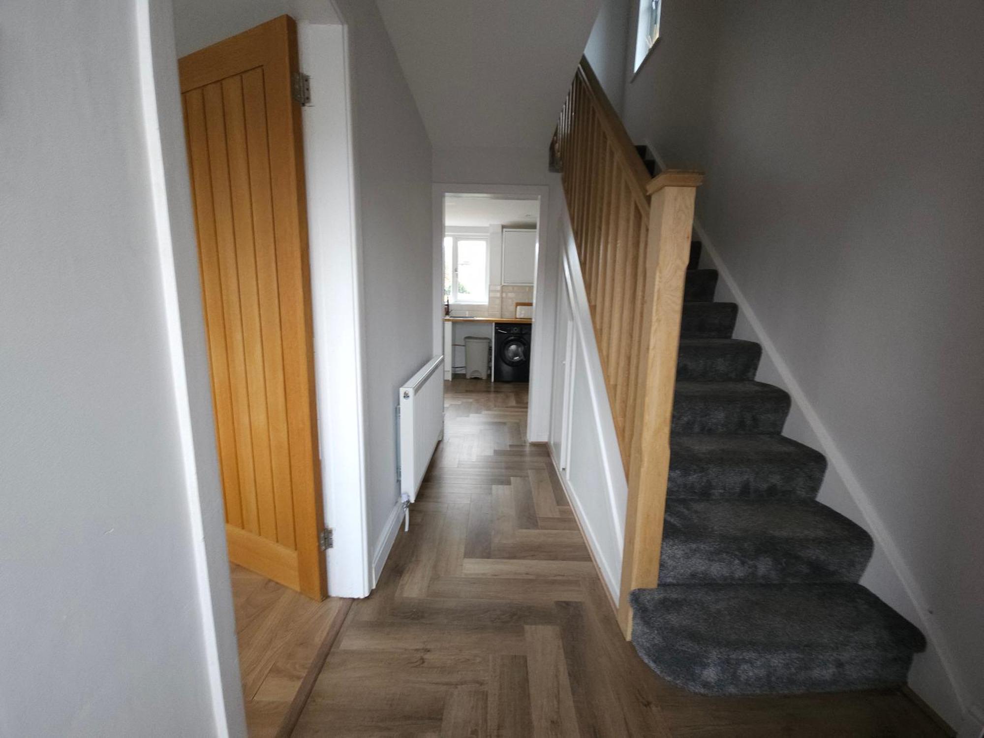 Modern 3 Bedroom Property With Free Driveway Parking By Shire Stays Shrewsbury Exterior photo